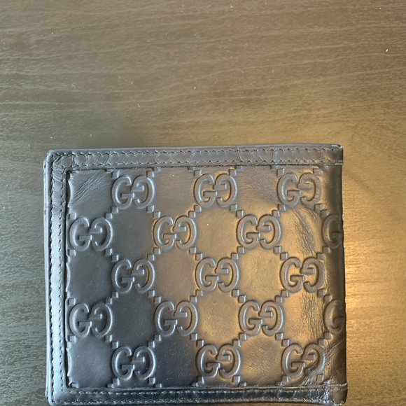 Men’s Gucci Bi-Fold Wallet - Picture 2 of 4